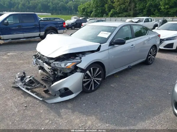 1N4BL4CVXLN300897 2020 NISSAN ALTIMA - Image 2