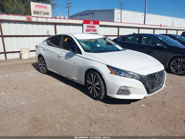 1N4BL4CVXLN308532 2020 NISSAN ALTIMA - Image 1
