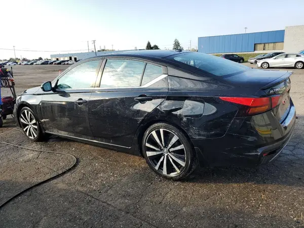 1N4BL4CVXMN337644 2021 NISSAN ALTIMA - Image 2