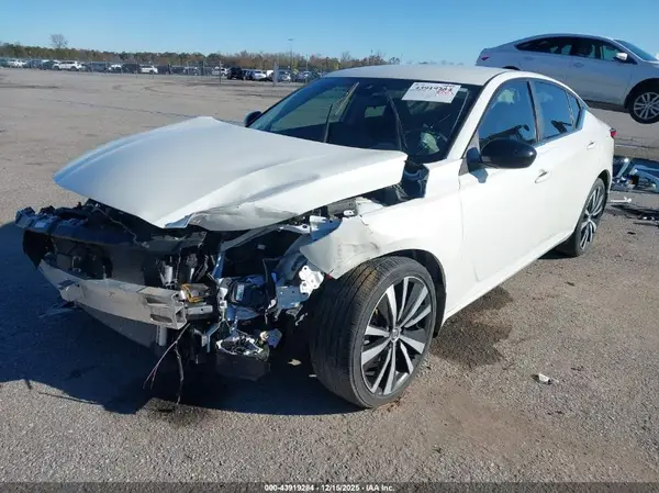 1N4BL4CVXMN384236 2021 NISSAN ALTIMA - Image 2