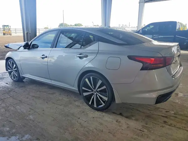 1N4BL4CVXMN410589 2021 NISSAN ALTIMA - Image 2
