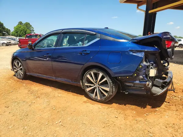 1N4BL4CVXNN305584 2022 NISSAN ALTIMA - Image 2