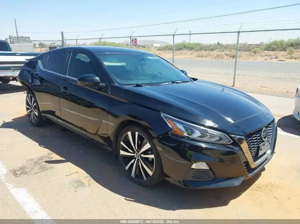 1N4BL4CVXNN307402 2022 NISSAN ALTIMA - Image 1
