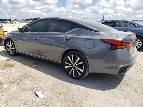 1N4BL4CVXNN322997 2022 NISSAN ALTIMA - Image 2