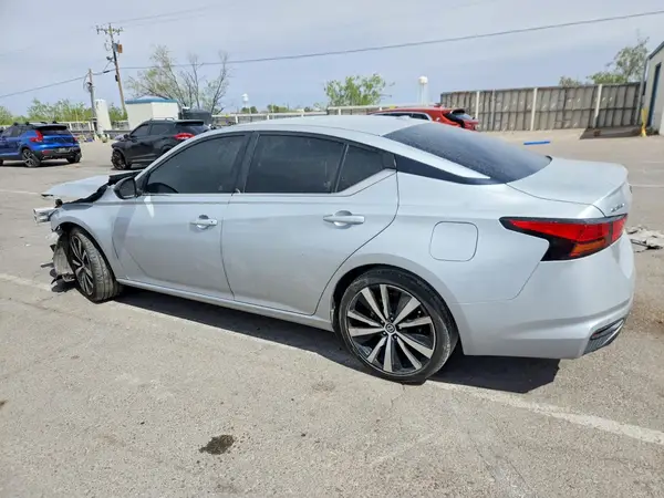1N4BL4CVXNN331439 2022 NISSAN ALTIMA - Image 2