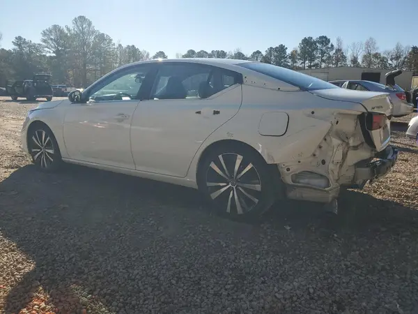 1N4BL4CVXNN336673 2022 NISSAN ALTIMA - Image 2