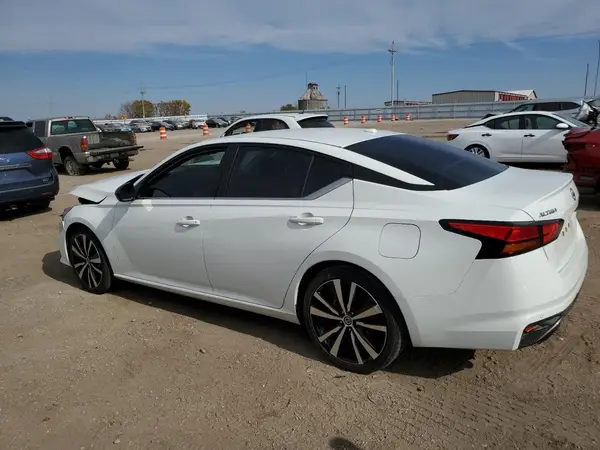 1N4BL4CVXNN339475 2022 NISSAN ALTIMA - Image 2