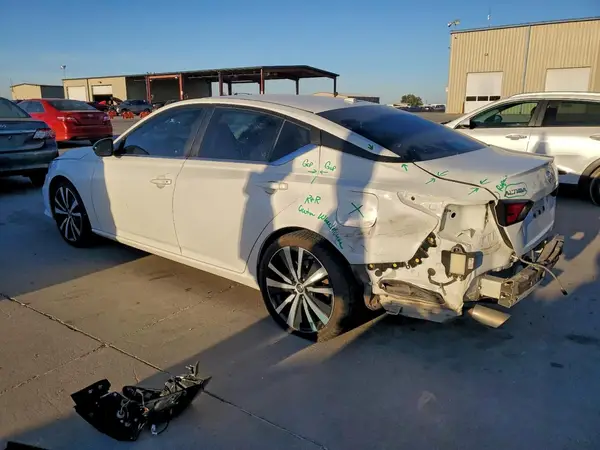 1N4BL4CVXNN340884 2022 NISSAN ALTIMA - Image 2