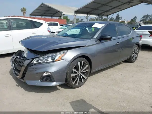 1N4BL4CVXNN347009 2022 NISSAN ALTIMA - Image 2