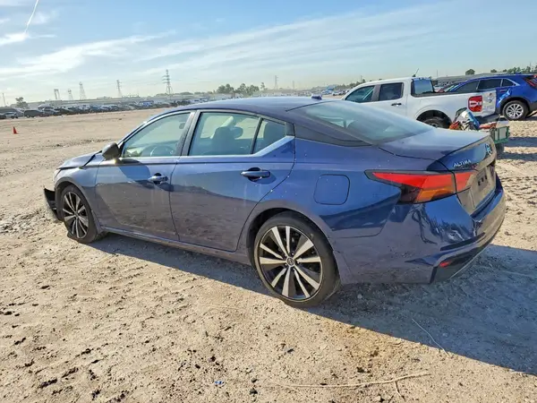 1N4BL4CVXNN360259 2022 NISSAN ALTIMA - Image 2