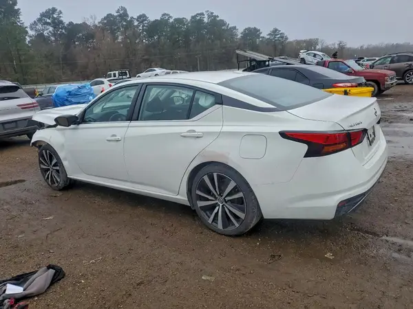 1N4BL4CVXNN361251 2022 NISSAN ALTIMA - Image 2