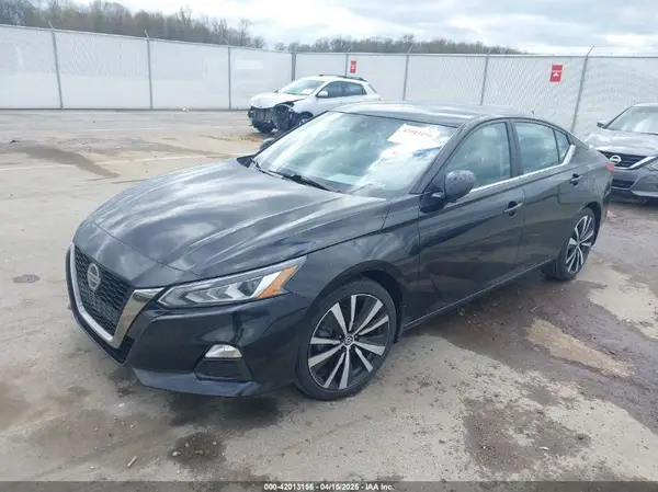1N4BL4CVXNN365042 2022 NISSAN ALTIMA - Image 2