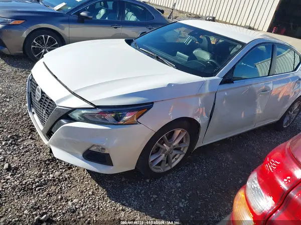 1N4BL4CVXNN385274 2022 NISSAN ALTIMA - Image 2