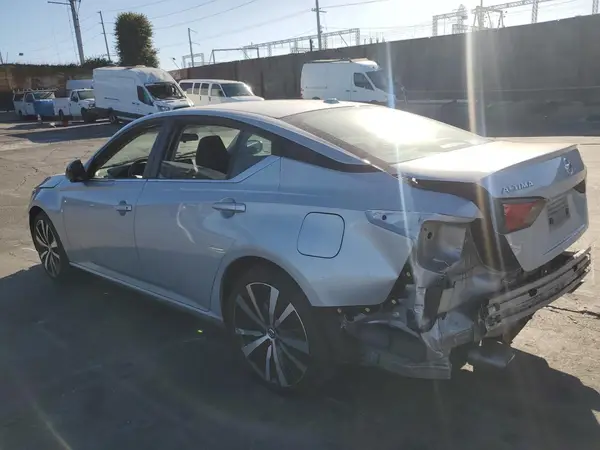 1N4BL4CVXNN399496 2022 NISSAN ALTIMA - Image 2