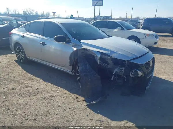 1N4BL4CVXNN401893 2022 NISSAN ALTIMA - Image 1