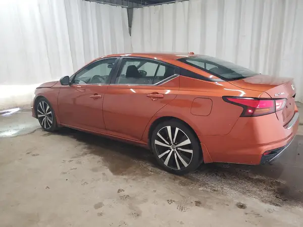 1N4BL4CVXNN405104 2022 NISSAN ALTIMA - Image 2
