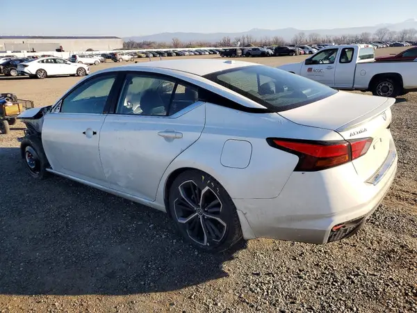1N4BL4CVXPN303871 2023 NISSAN ALTIMA - Image 2