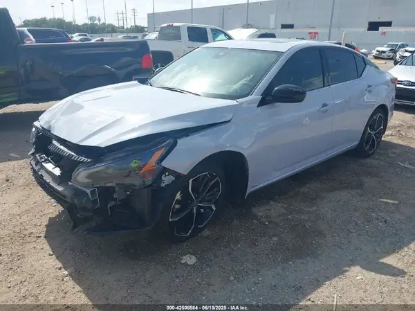 1N4BL4CVXRN325355 2024 NISSAN ALTIMA - Image 2