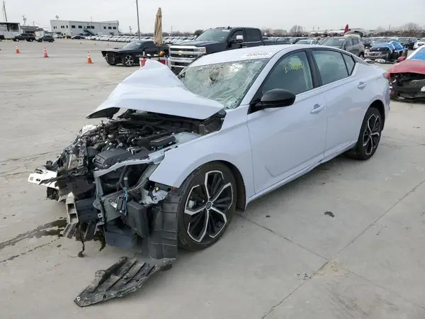1N4BL4CVXRN349686 2024 NISSAN ALTIMA - Image 1