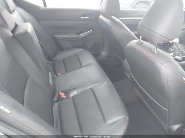 1N4BL4CVXRN364673 2024 NISSAN ALTIMA - Image 8