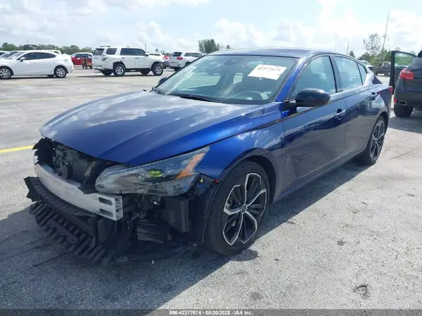 1N4BL4CVXRN383417 2024 NISSAN ALTIMA - Image 2