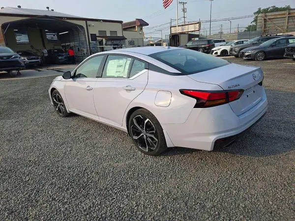 1N4BL4CVXSN419466 2025 NISSAN ALTIMA - Image 2