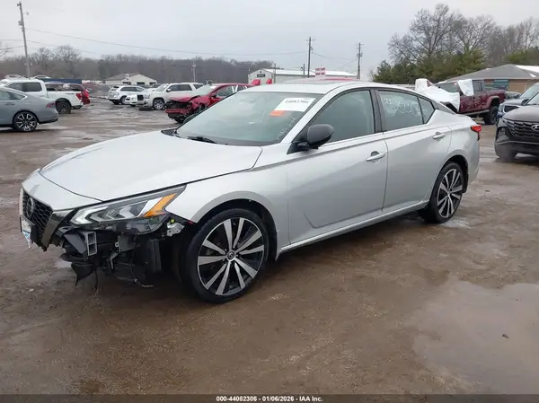 1N4BL4CW0KC233066 2019 NISSAN ALTIMA - Image 2