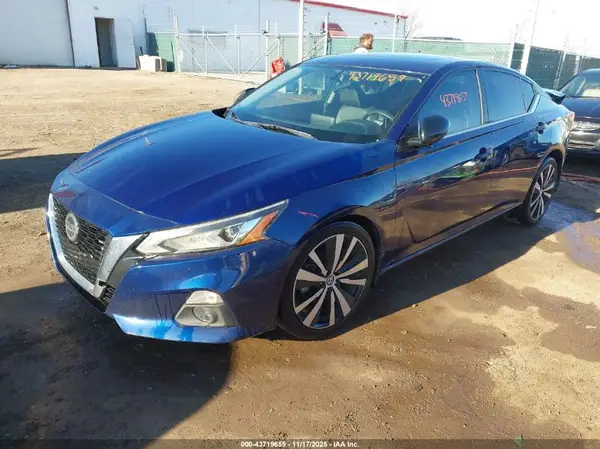 1N4BL4CW0KC235268 2019 NISSAN ALTIMA - Image 2