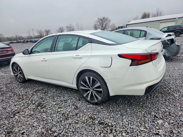 1N4BL4CW0KN324505 2019 NISSAN ALTIMA - Image 2