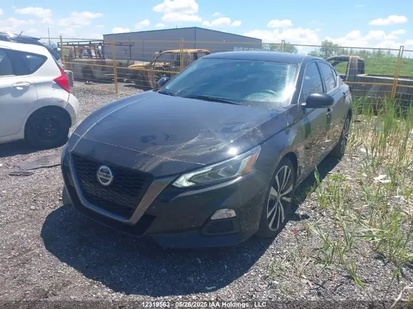 1N4BL4CW0MN332669 2021 NISSAN ALTIMA - Image 2