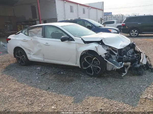 1N4BL4CW0RN349978 2024 NISSAN ALTIMA - Image 1
