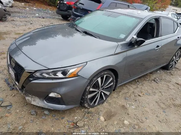 1N4BL4CW1KC181723 2019 NISSAN ALTIMA - Image 2