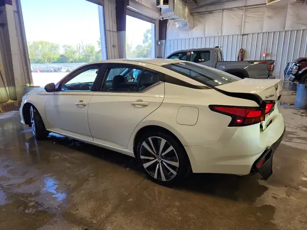 1N4BL4CW1KN318129 2019 NISSAN ALTIMA - Image 2