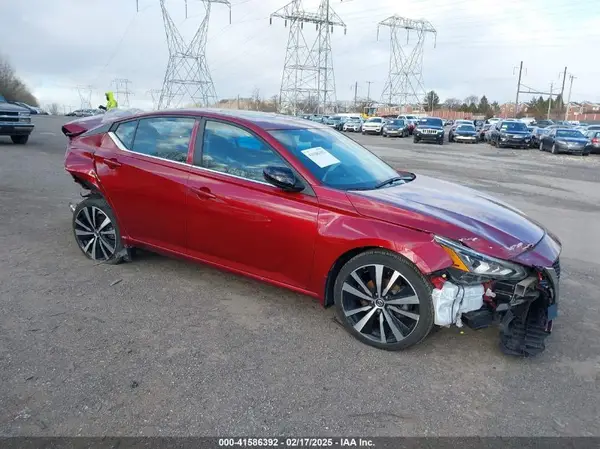 1N4BL4CW1LC233756 2020 NISSAN ALTIMA - Image 1