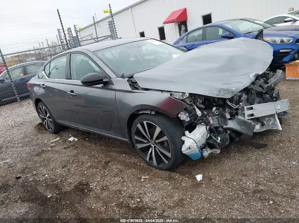 1N4BL4CW1LC265381 2020 NISSAN ALTIMA - Image 1