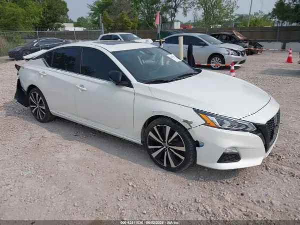 1N4BL4CW1LN323090 2020 NISSAN ALTIMA - Image 1