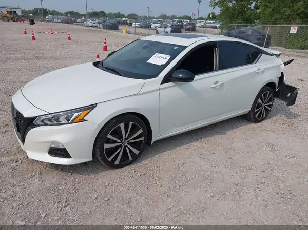 1N4BL4CW1LN323090 2020 NISSAN ALTIMA - Image 2