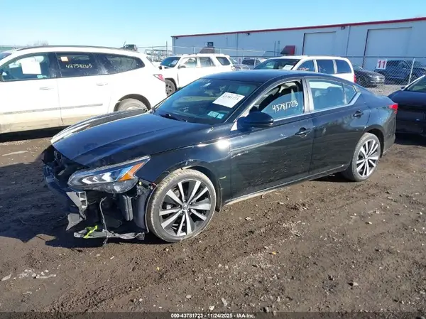 1N4BL4CW1MN348413 2021 NISSAN ALTIMA - Image 2