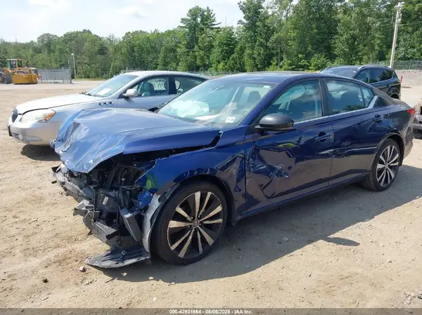 1N4BL4CW1MN357127 2021 NISSAN ALTIMA - Image 2