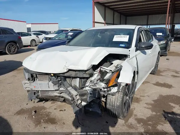 1N4BL4CW1NN366542 2022 NISSAN ALTIMA - Image 2