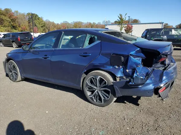 1N4BL4CW1PN339487 2023 NISSAN ALTIMA - Image 2