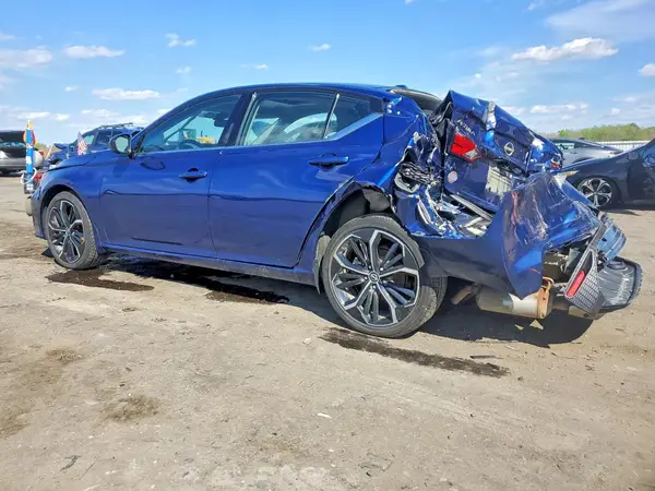 1N4BL4CW1RN325477 2024 NISSAN ALTIMA - Image 2