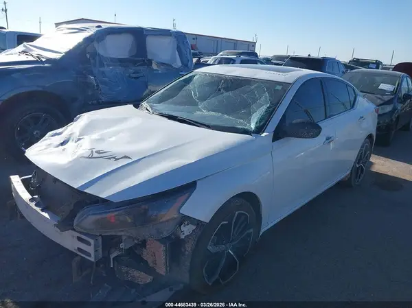 1N4BL4CW1RN361847 2024 NISSAN ALTIMA - Image 2