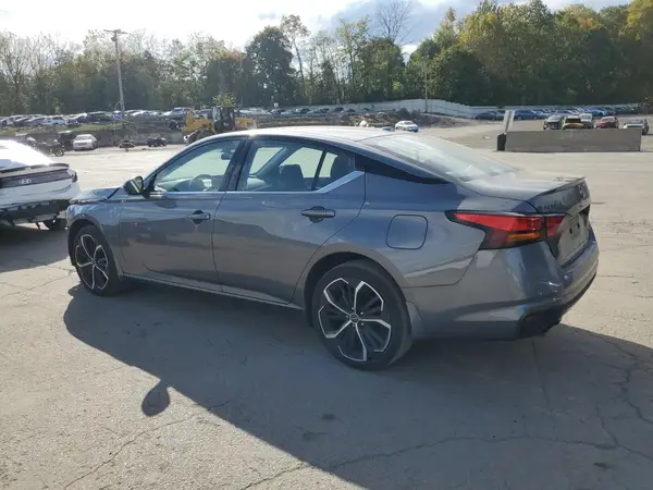 1N4BL4CW1RN364215 2024 NISSAN ALTIMA - Image 2
