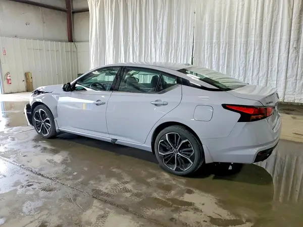 1N4BL4CW1RN376073 2024 NISSAN ALTIMA - Image 2