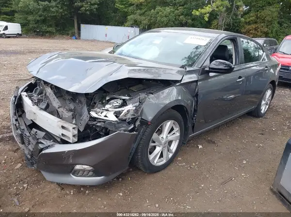 1N4BL4CW2KC139528 2019 NISSAN ALTIMA - Image 2