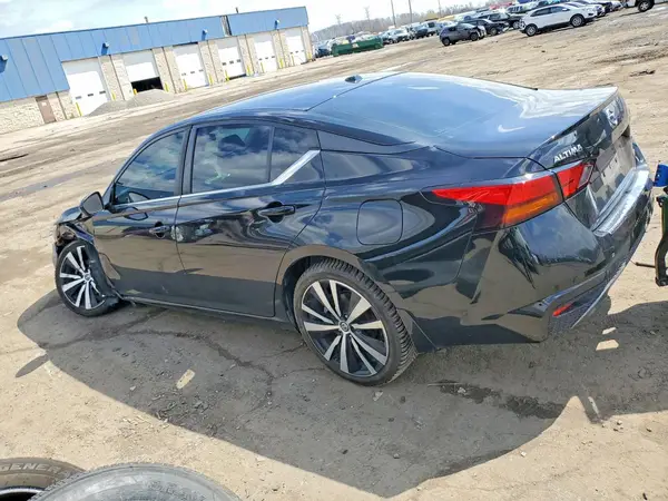 1N4BL4CW2KC142980 2019 NISSAN ALTIMA - Image 2