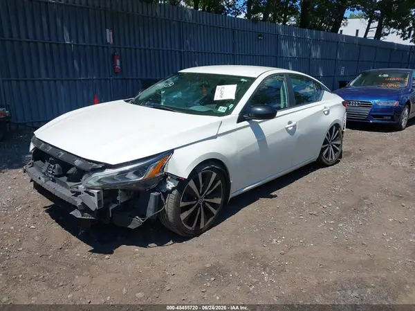 1N4BL4CW2KC219525 2019 NISSAN ALTIMA - Image 2