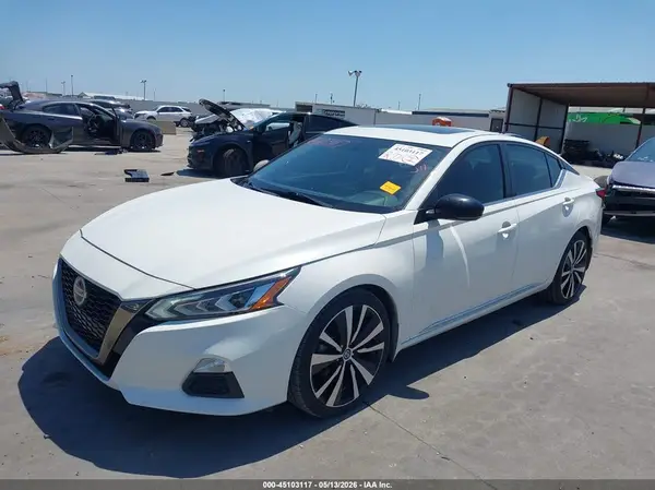 1N4BL4CW2KN318091 2019 NISSAN ALTIMA - Image 2