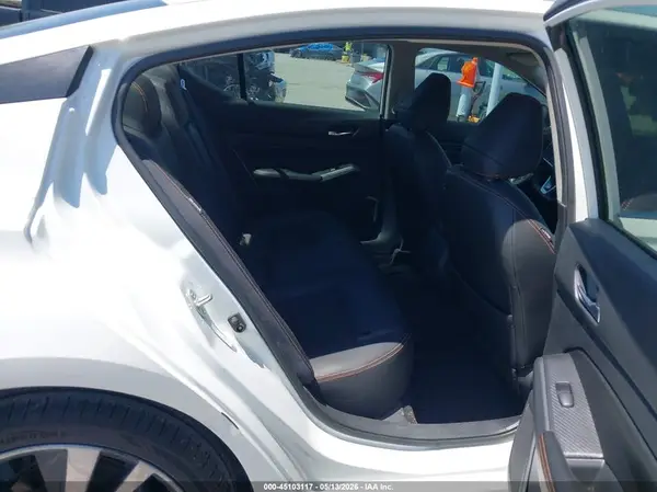1N4BL4CW2KN318091 2019 NISSAN ALTIMA - Image 8